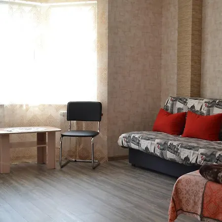 Red Cat Apartment *